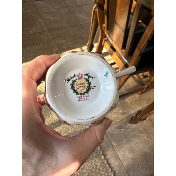 Queen Anne Fine Bone China Black Magic Rose Tea Cup and Saucer Set England - Picture 6 of 7